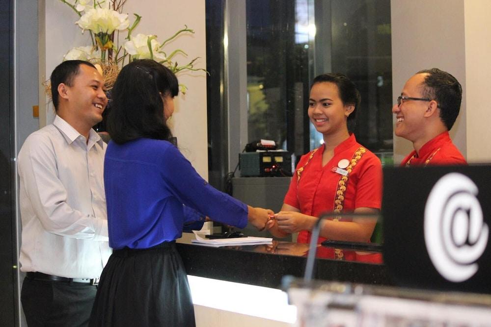 @Hom Semarang Simpang Lima Hotel Eksteriør billede